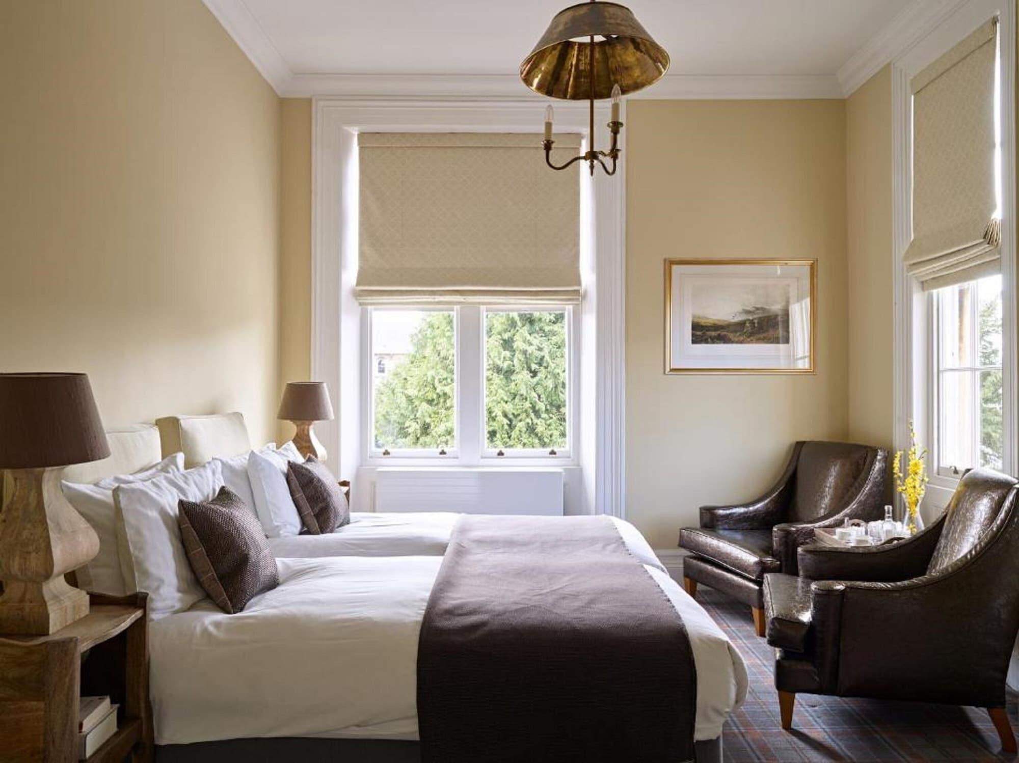 Bed and Breakfast Cotswold Grange Cheltenham Exterior foto A room at the hotel